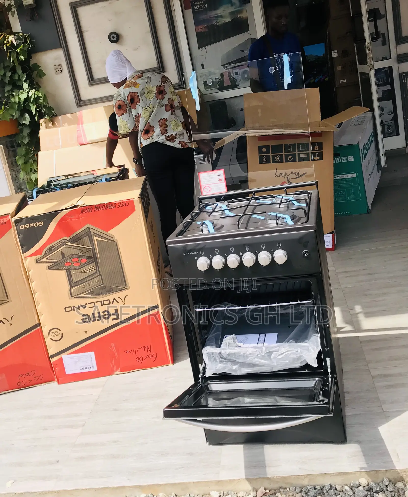 Original Black 4 Gas Cooker Oven With Grill Volcano 50by50 