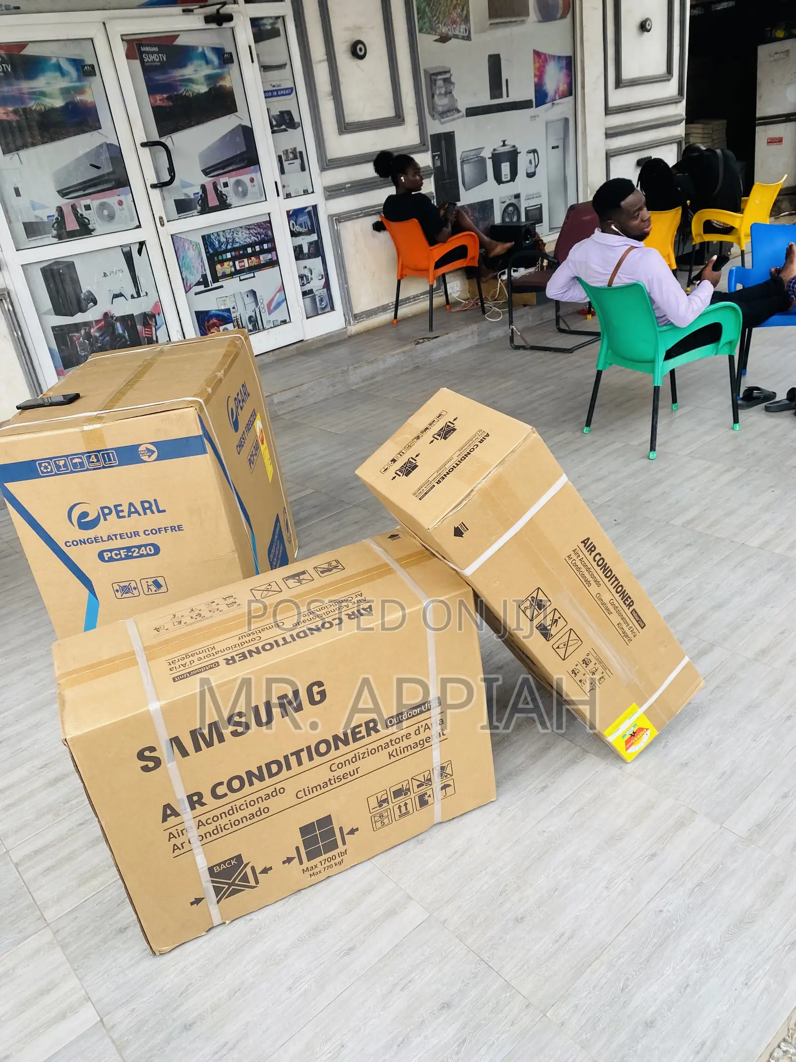 Affordable Samsung R410 Split Type 1.5hp Air Conditioner.