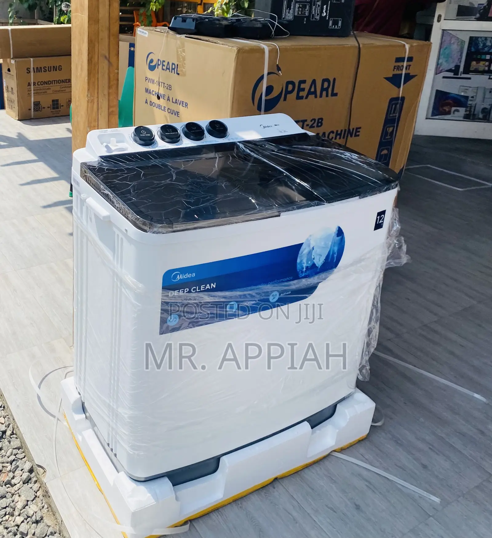Well Design Midea 12kg Semi-Automatic  Washing Machine.