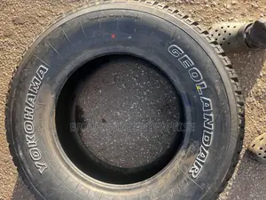 Yokohama 285/65r17