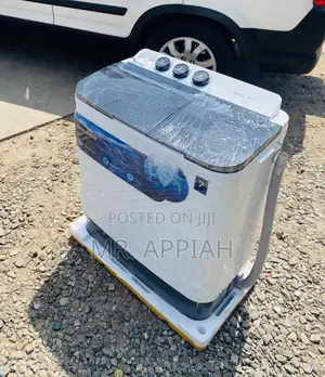 Durable Spin/Dry Midea 7kg Top Load Washing Machine.
