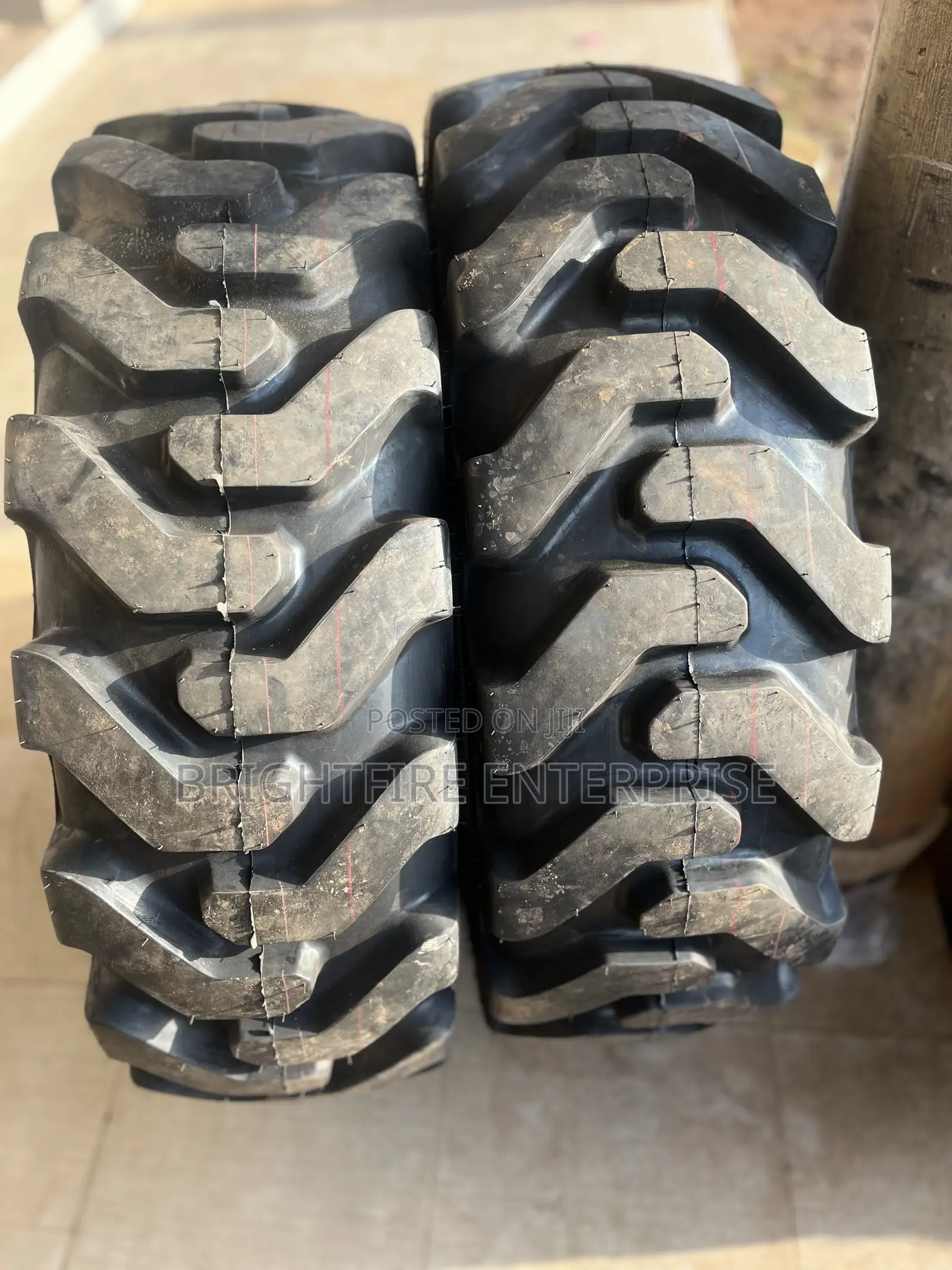 12.5/80r18 Backhole Tyre