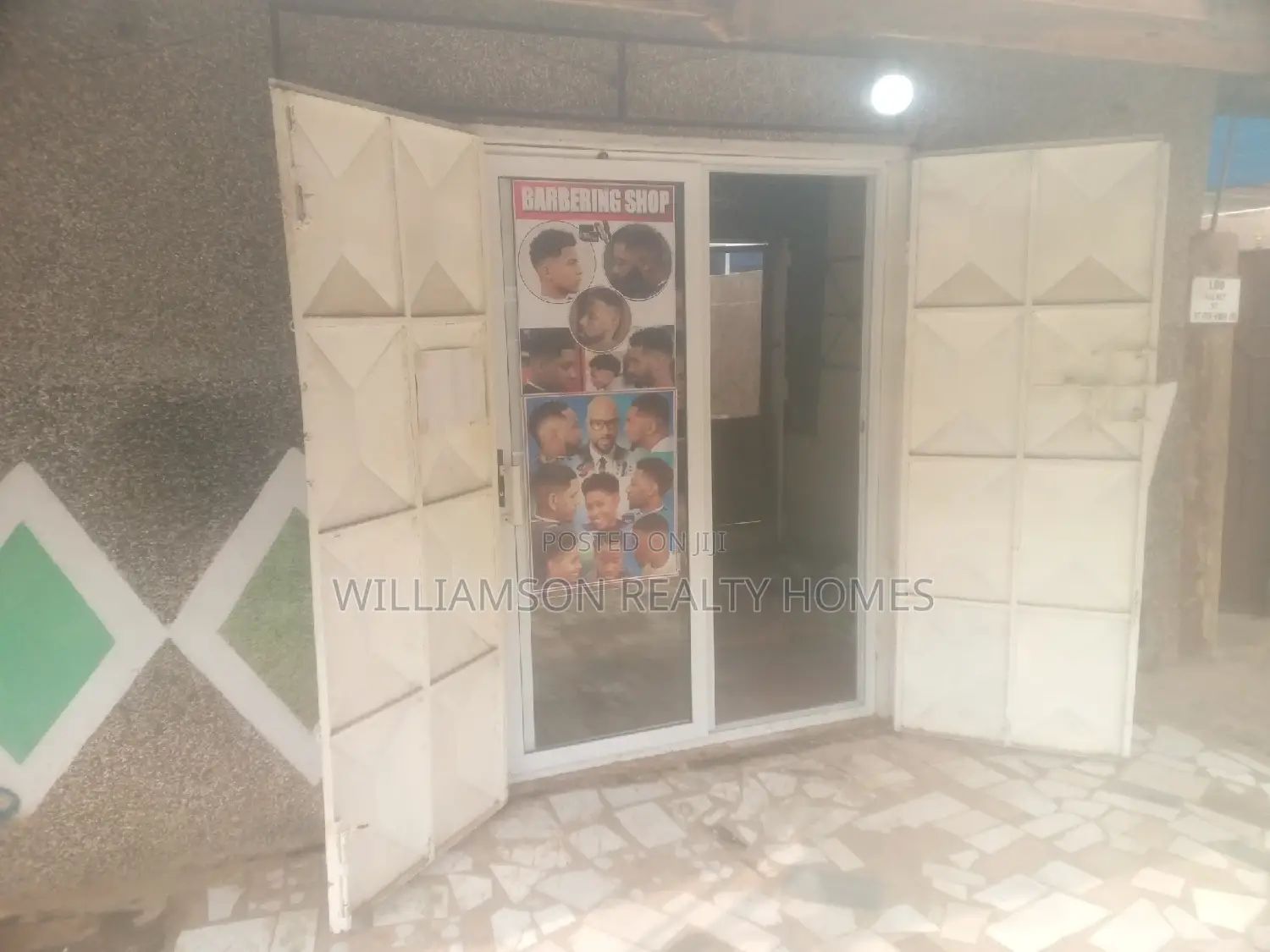Exclusive Road Side/Busy Shop/Store/Showroom, Spintex