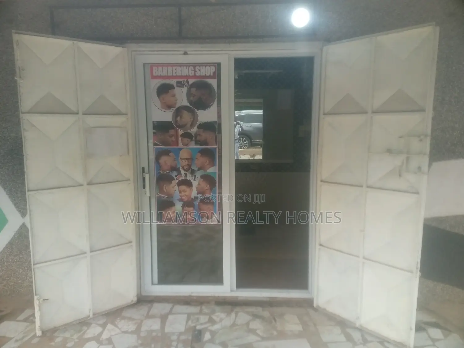 Exclusive Road Side/Busy Shop/Store/Showroom, Spintex