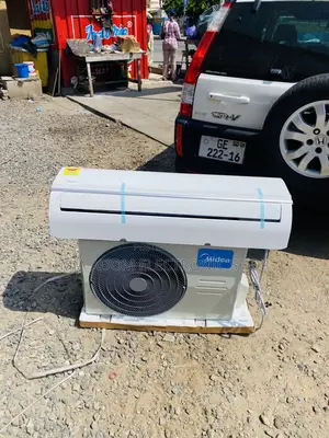Unique Design Midea Split Type 2.0hp Air Conditioner.