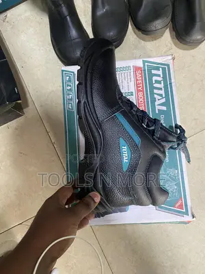 Total Leather Safety Boot