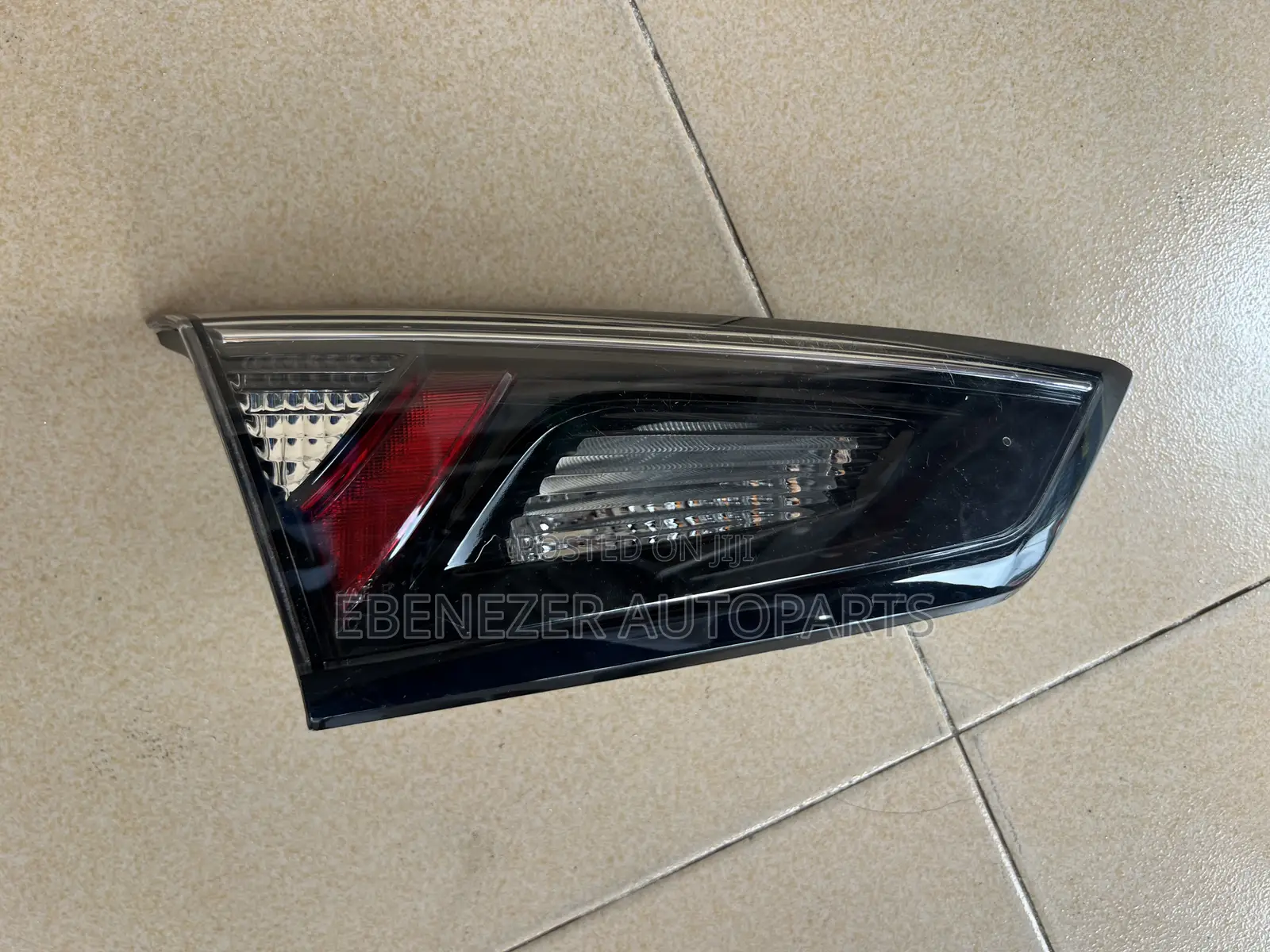 Toyota Yaris IA Boot Light