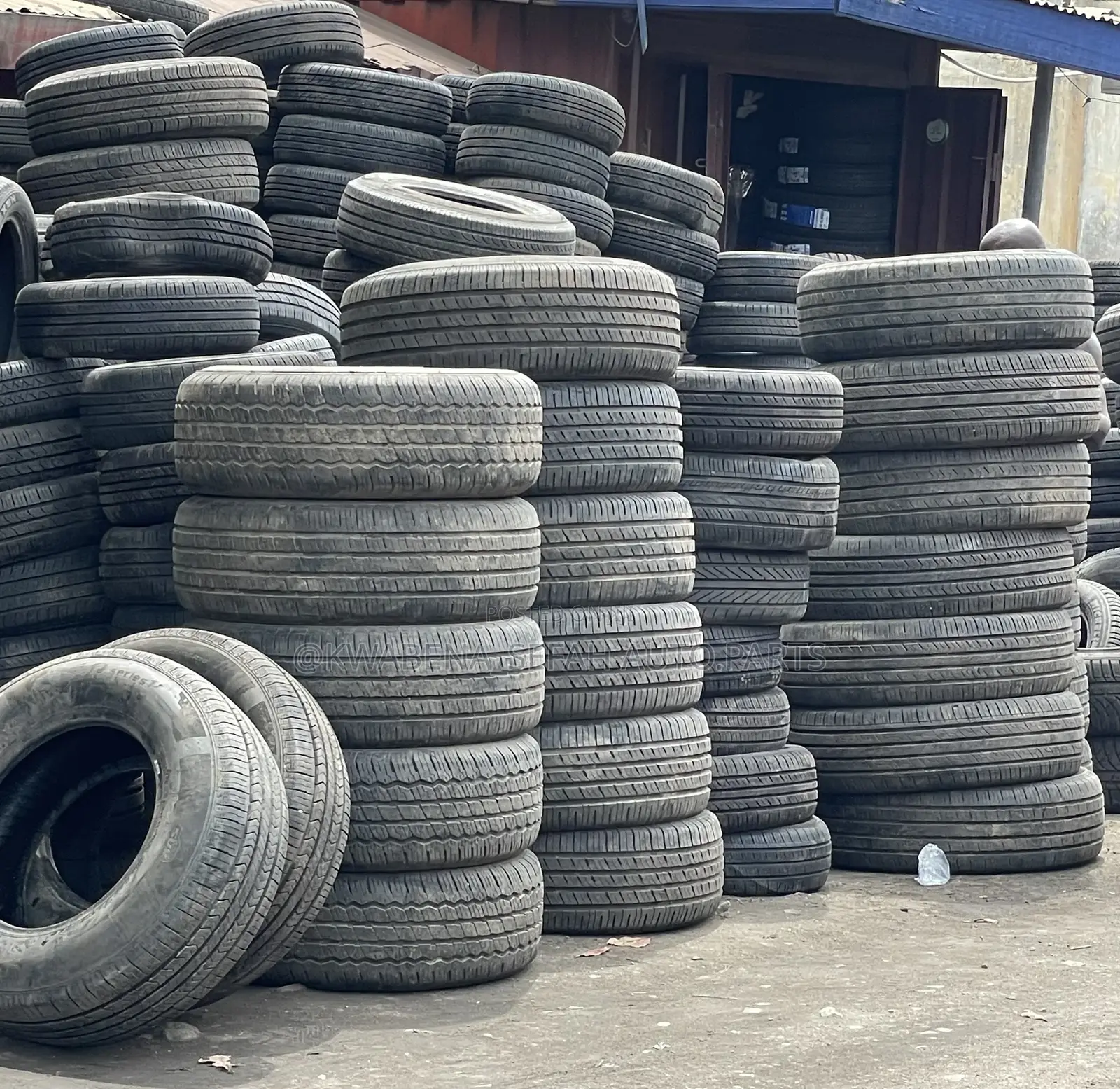 Original First Grade Tyres Available for All Cars