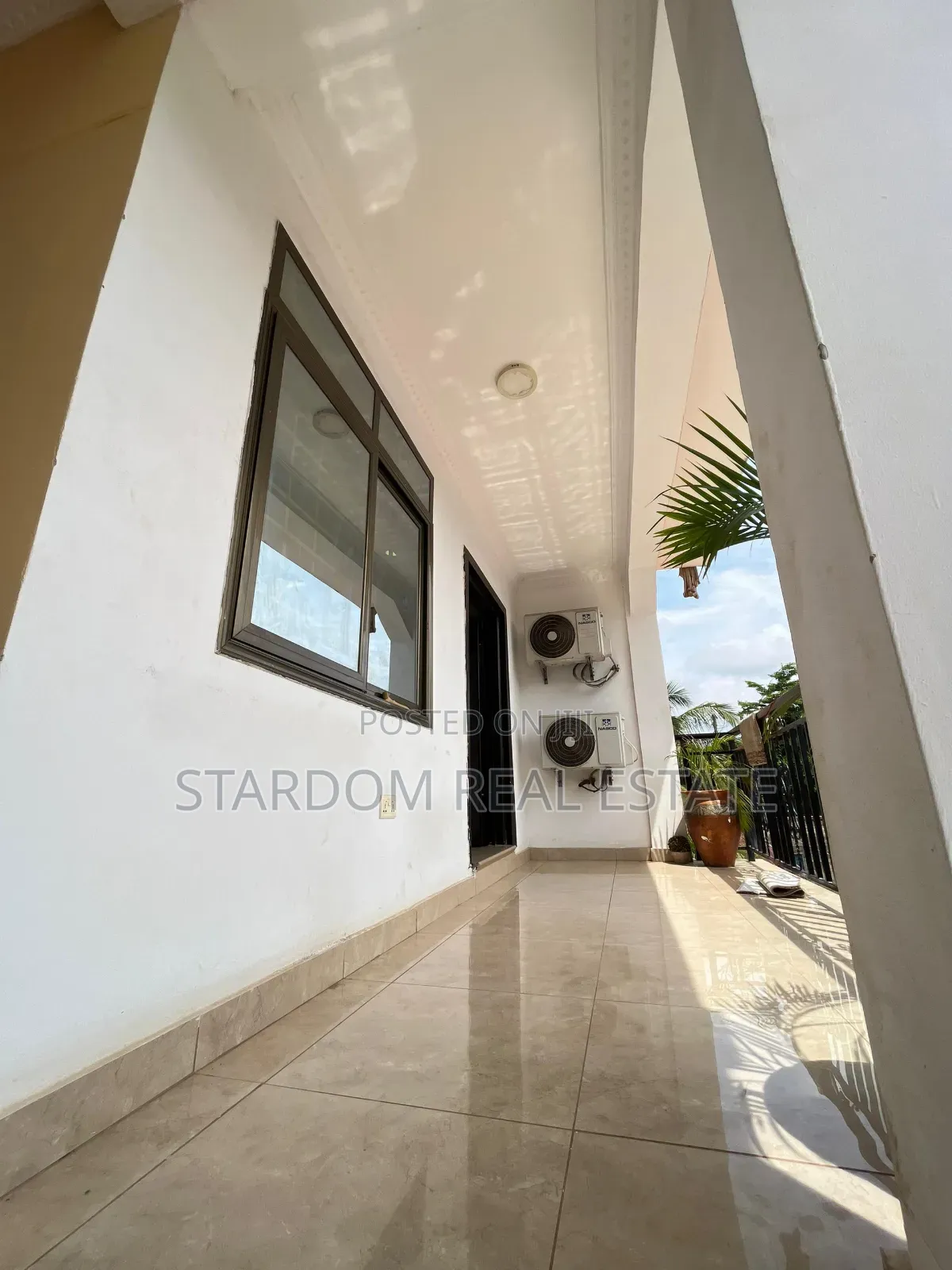 2bdrm Apartment in American House for rent