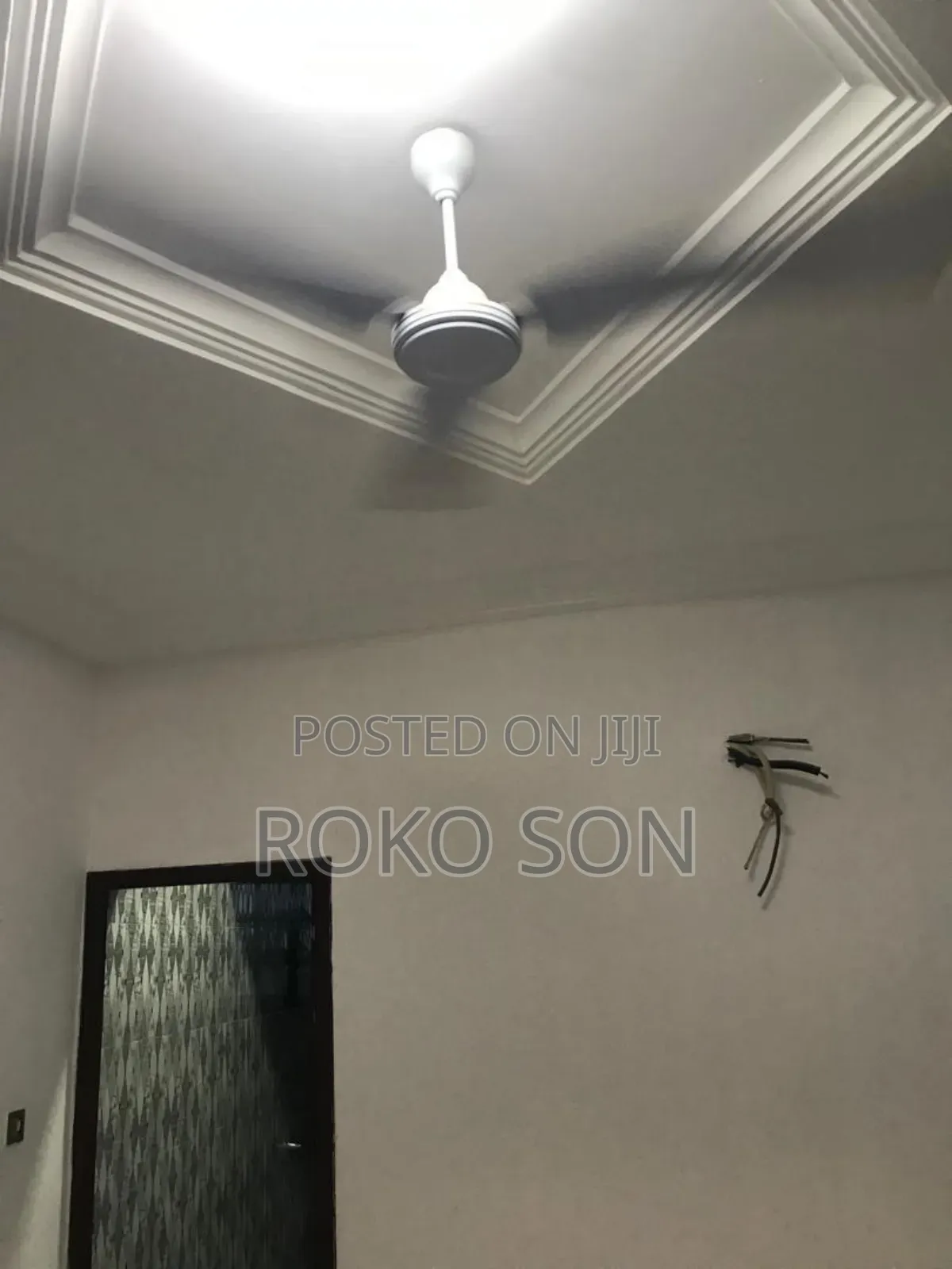 Mini Flat in Dr Roko, Manhean for rent
