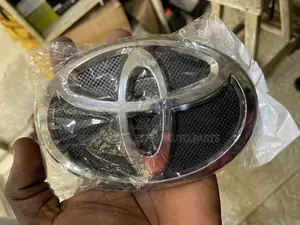 Original Toyota Crowns Available For All Toyota Cars