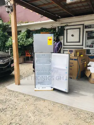 Essential Topfreezer Gray RT-31 Samsung Doubledoor Fridge