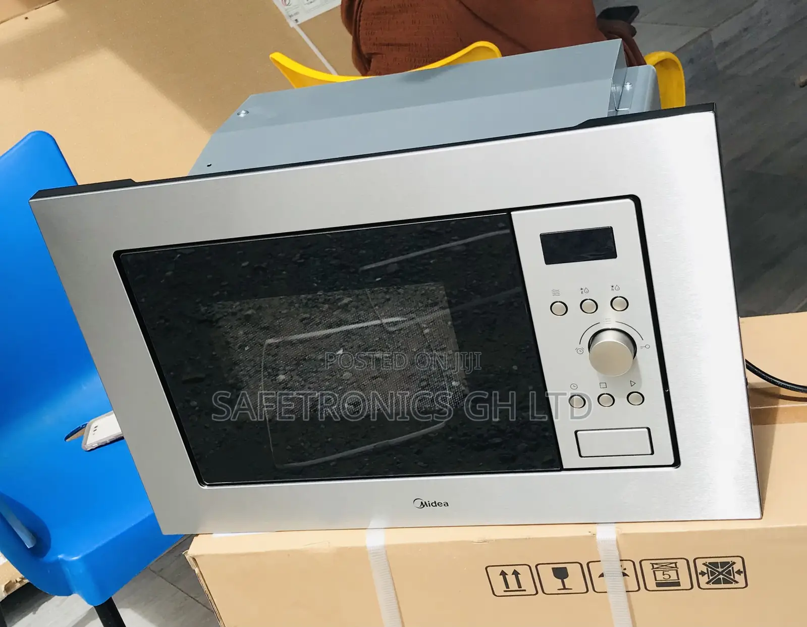 Elegant 17 Liters AM717BS7 Built-in Midea Microwave 