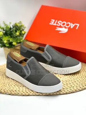 Lacouste Low Flat Shoes