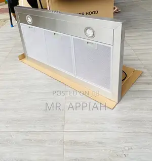Sealed in Box Midea 90M21 90cm Electric Rangehood.