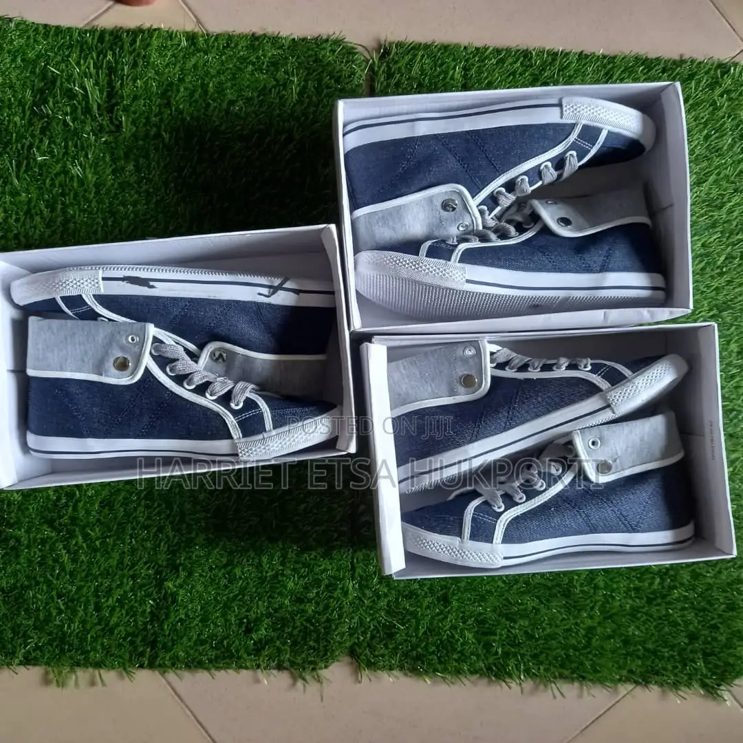 Brand New Jean City Walk Sneaker Just Arrived From Germany