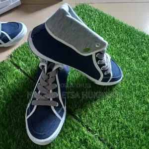 Brand New Jean City Walk Sneaker Just Arrived From Germany