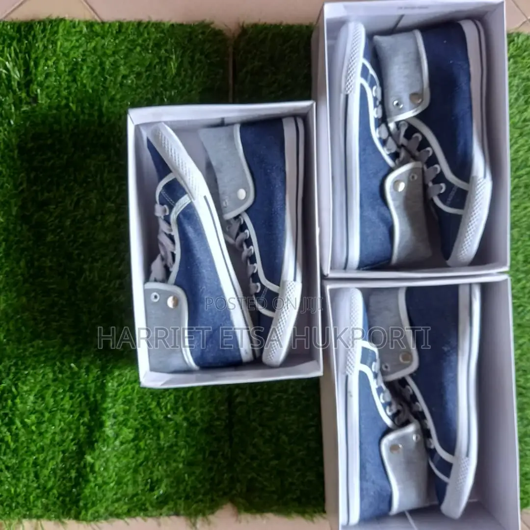 Brand New Jean City Walk Sneaker Just Arrived From Germany