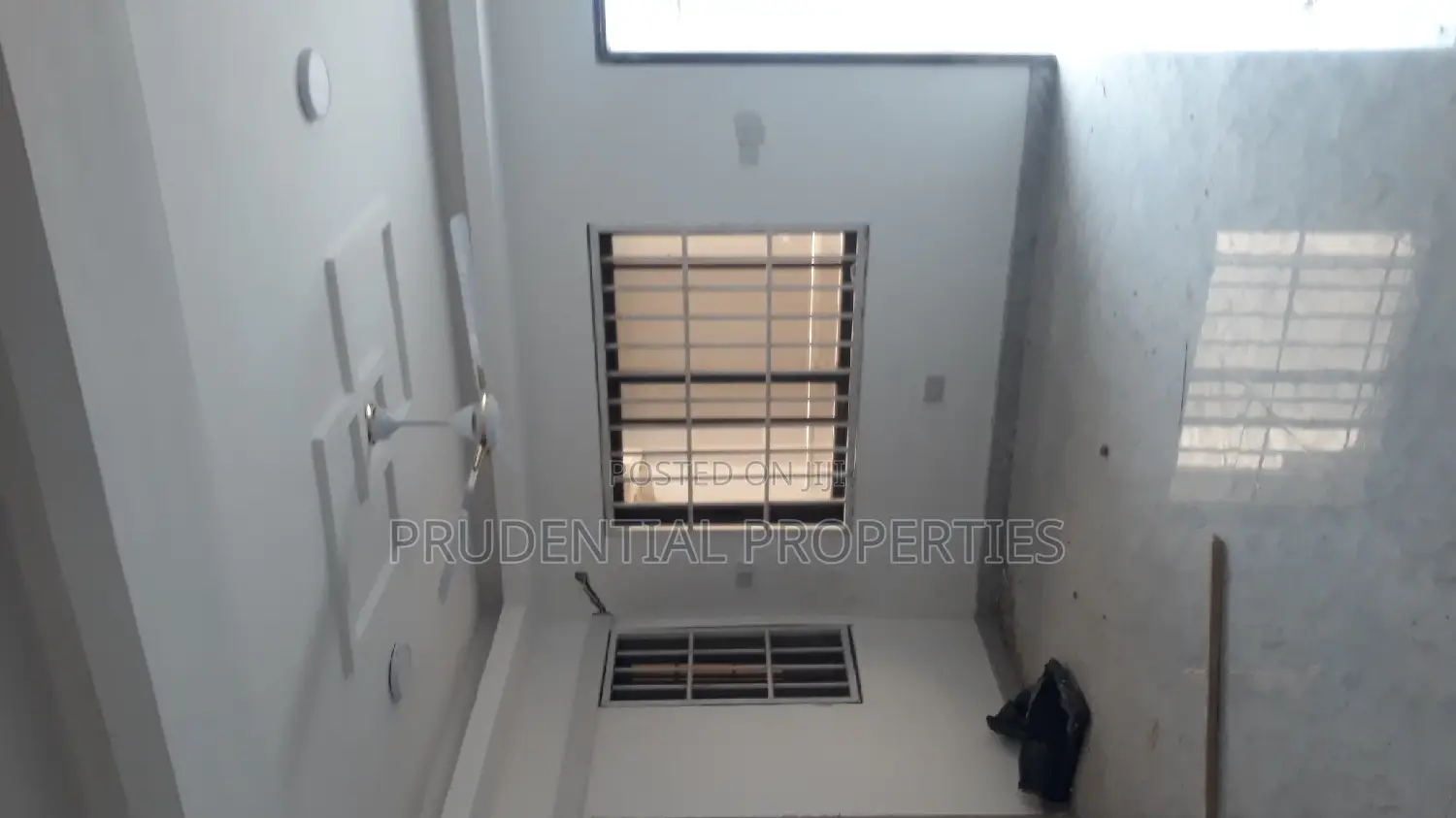 2bdrm Apartment in Awoshie for rent