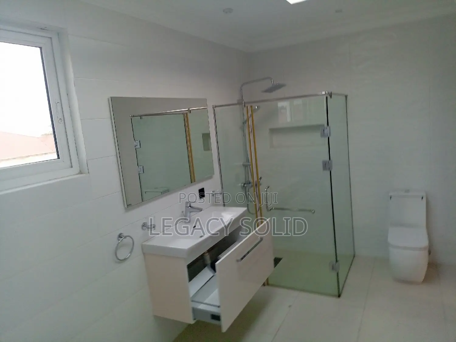 3bdrm Townhouse / Terrace in Legacy Solid Real, Tseaddo for rent