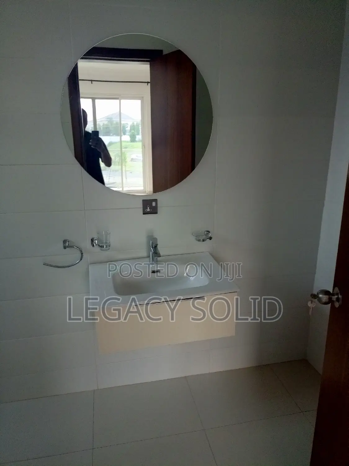 3bdrm Townhouse / Terrace in Legacy Solid Real, Tseaddo for rent