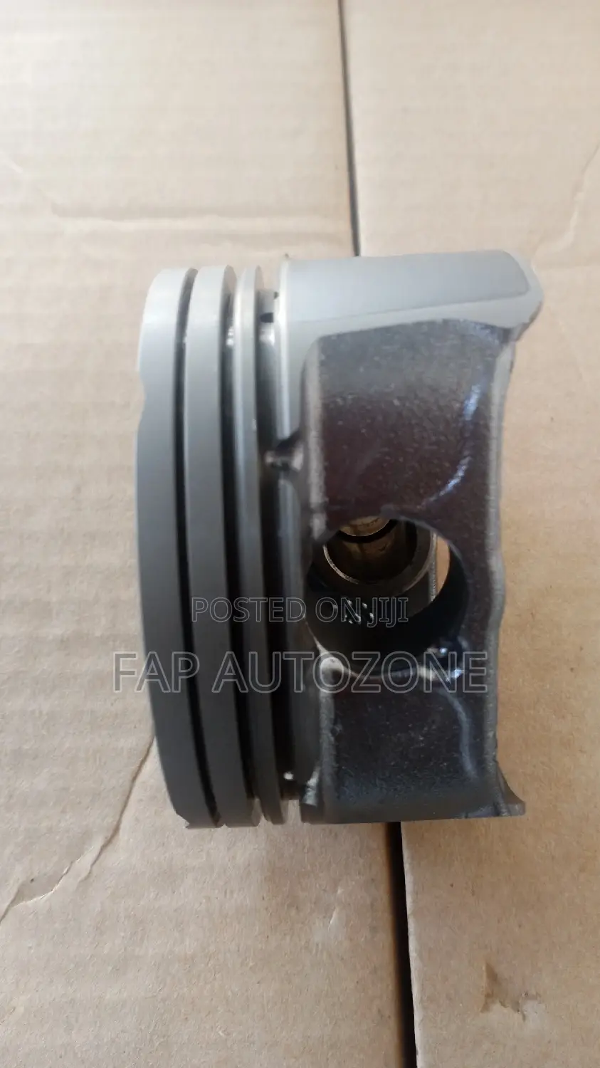 0660. Original Edge, Fusion Engine Pistons From USA. P5086
