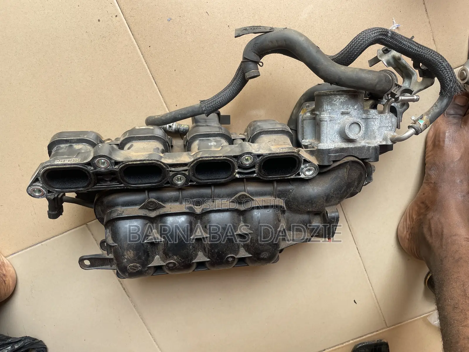 2012 Toyota Vitz Manifold and Throttle(4 Plugs)