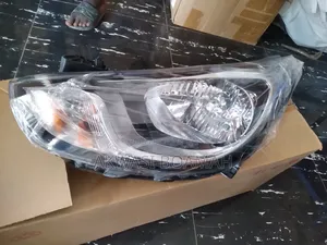 Hyundai Accent 011-013 Headlight Pair