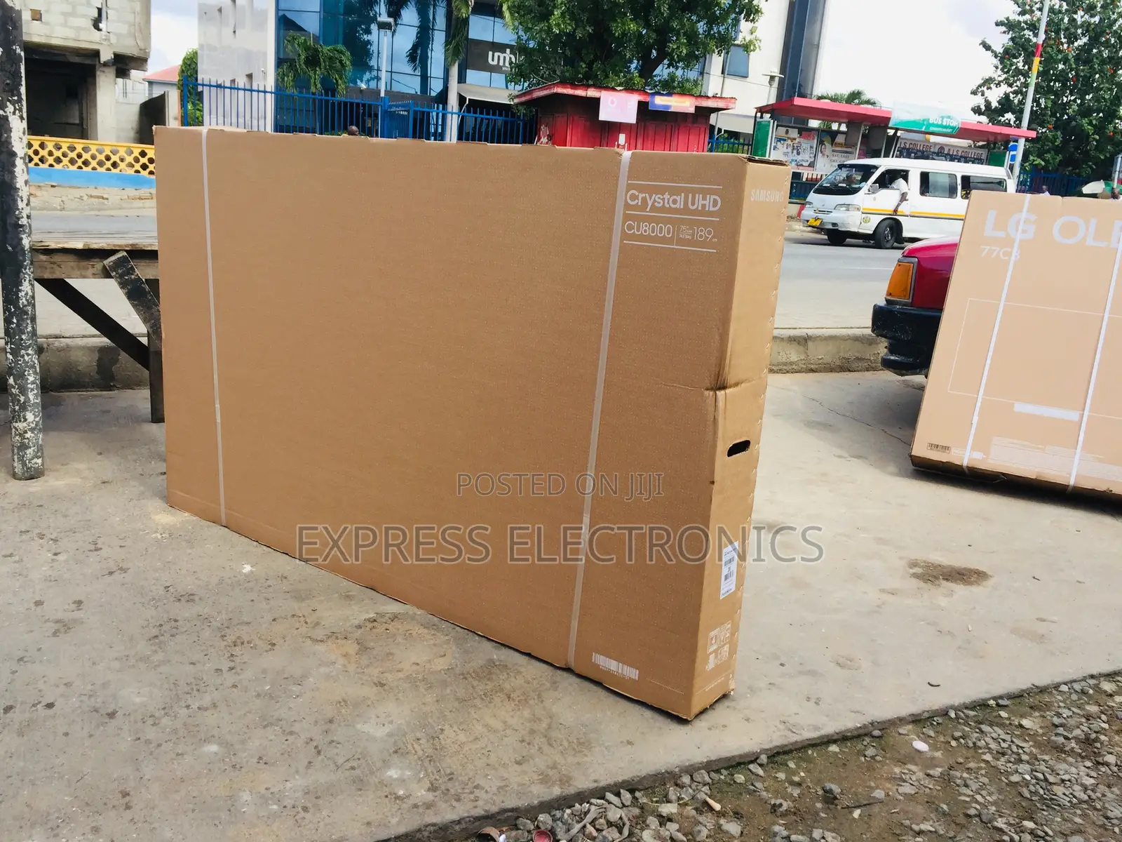 Samsung UHD Smart Glossy Television 75”Cu8000