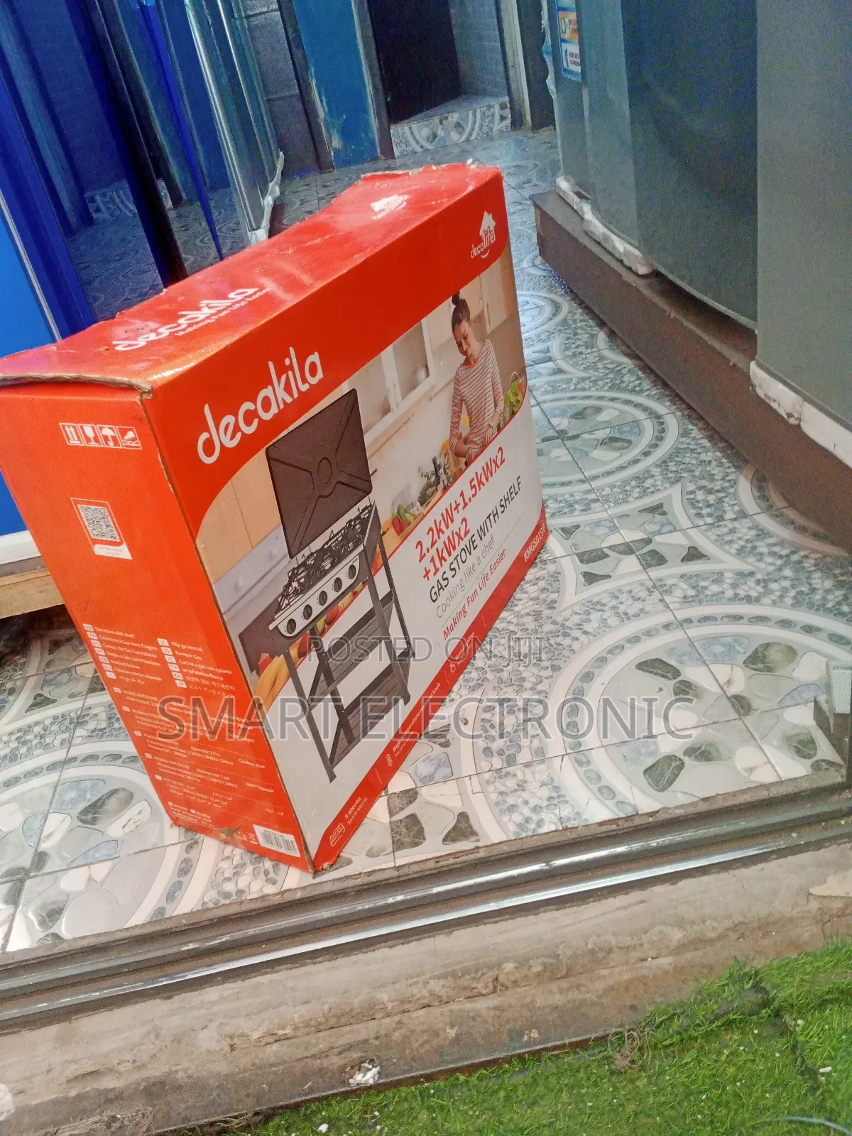 Affordable Brand New Decakila Gas Stove With Shelf
