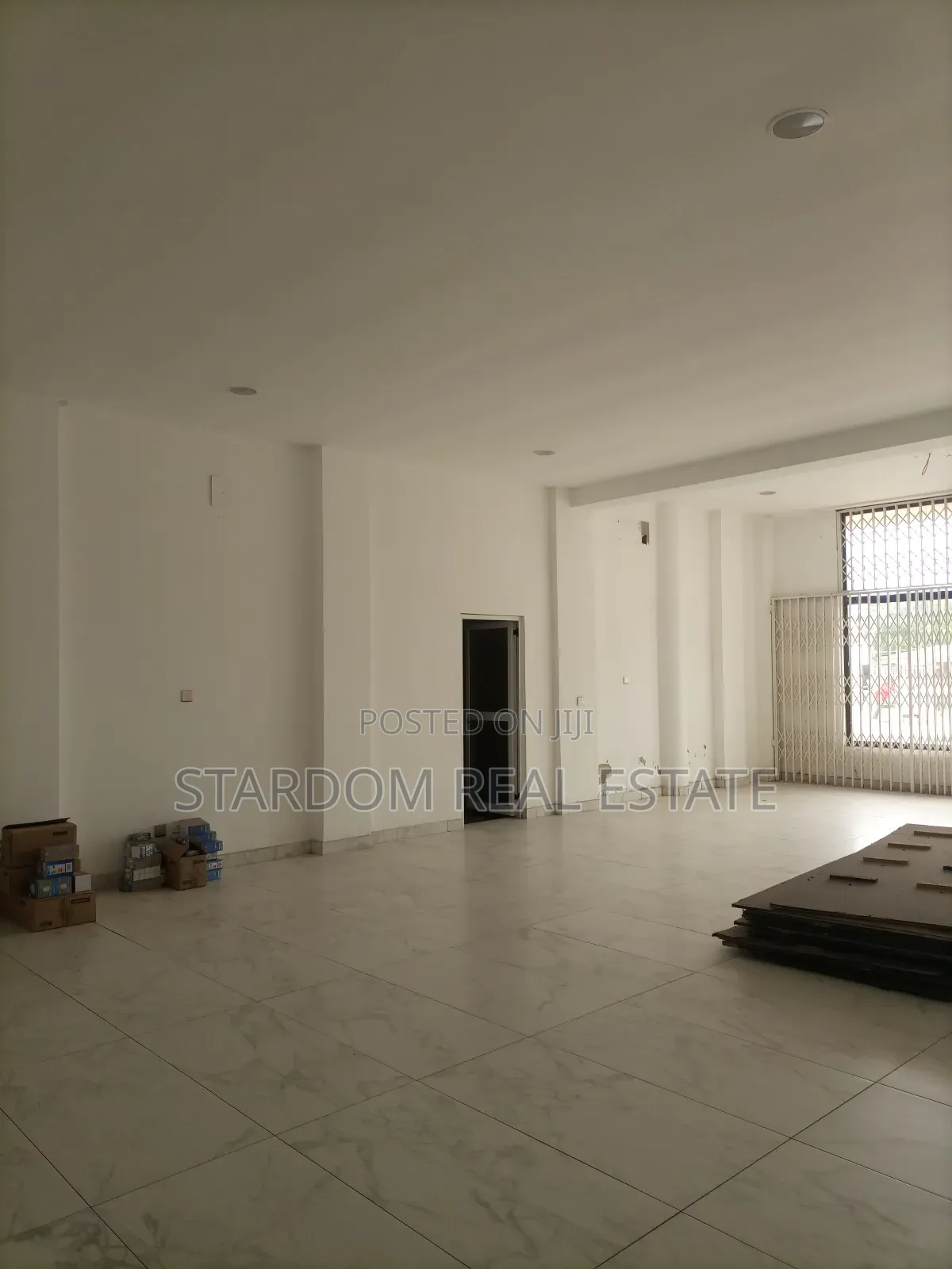 230sqm Shop/Office Space Available for Rent at Spintex Road.