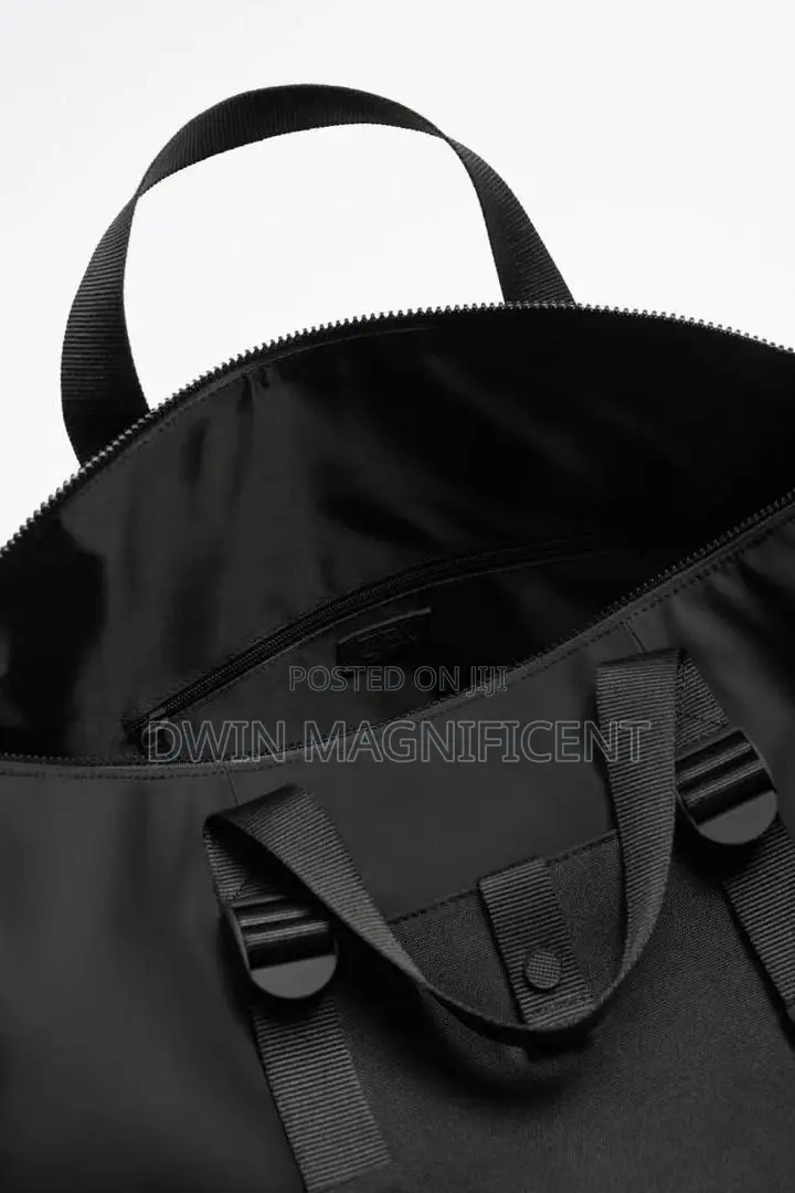 Zara Traveling Bag