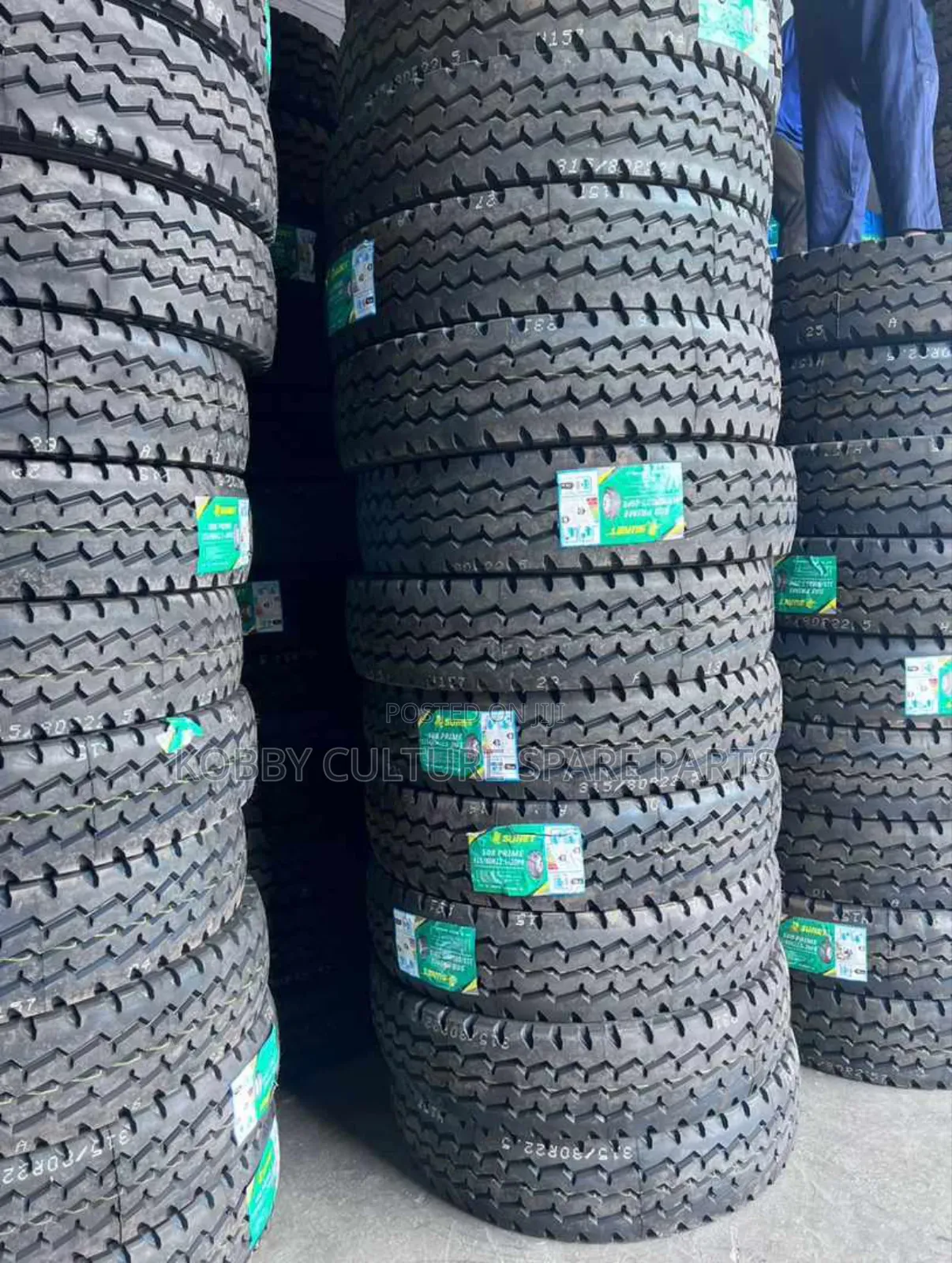 Original Truck Tyres Available for All Trucks