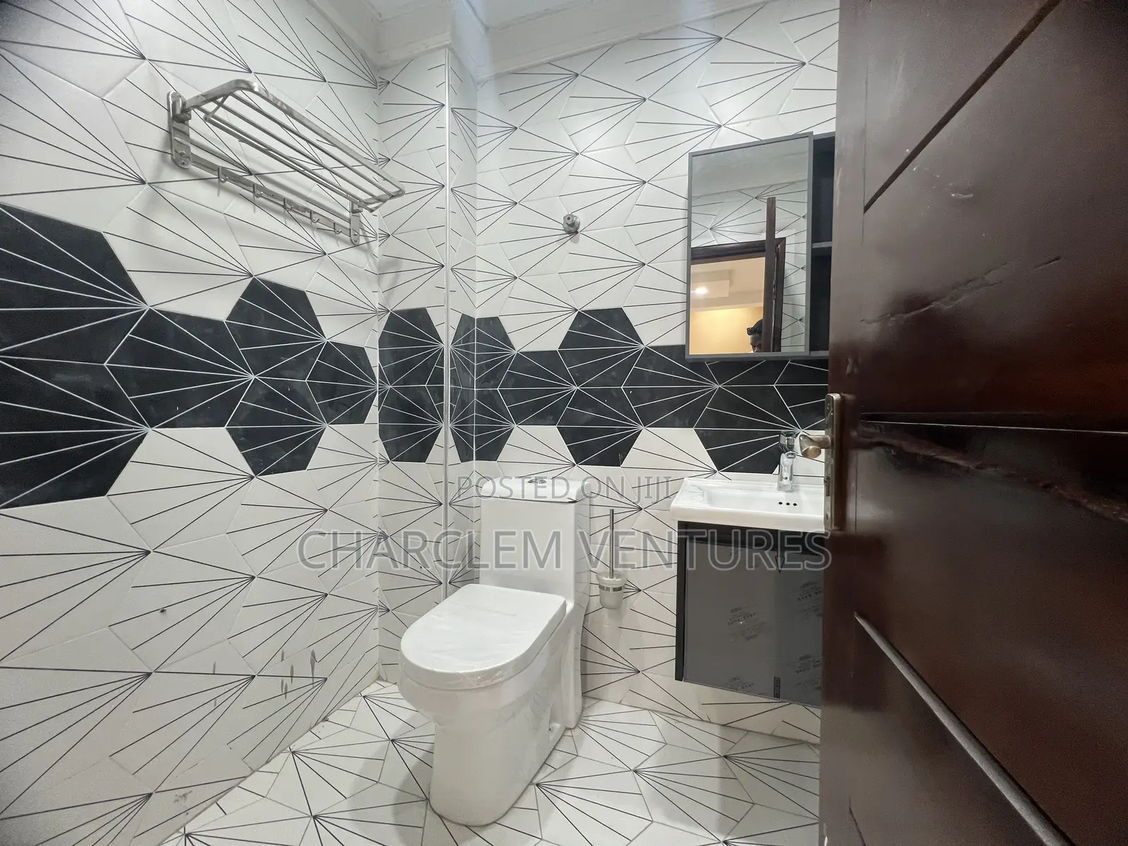 2bdrm Apartment in Charclem Ventures, East Legon for rent