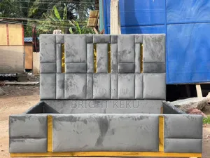 Kind Size Bed