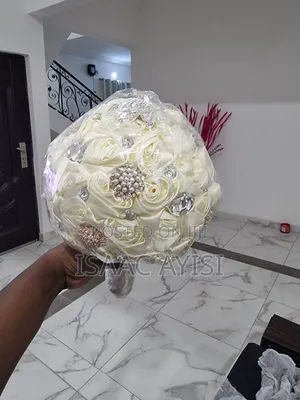 Luxury Crystal Wedding Gown Lace. Straight From Usa.