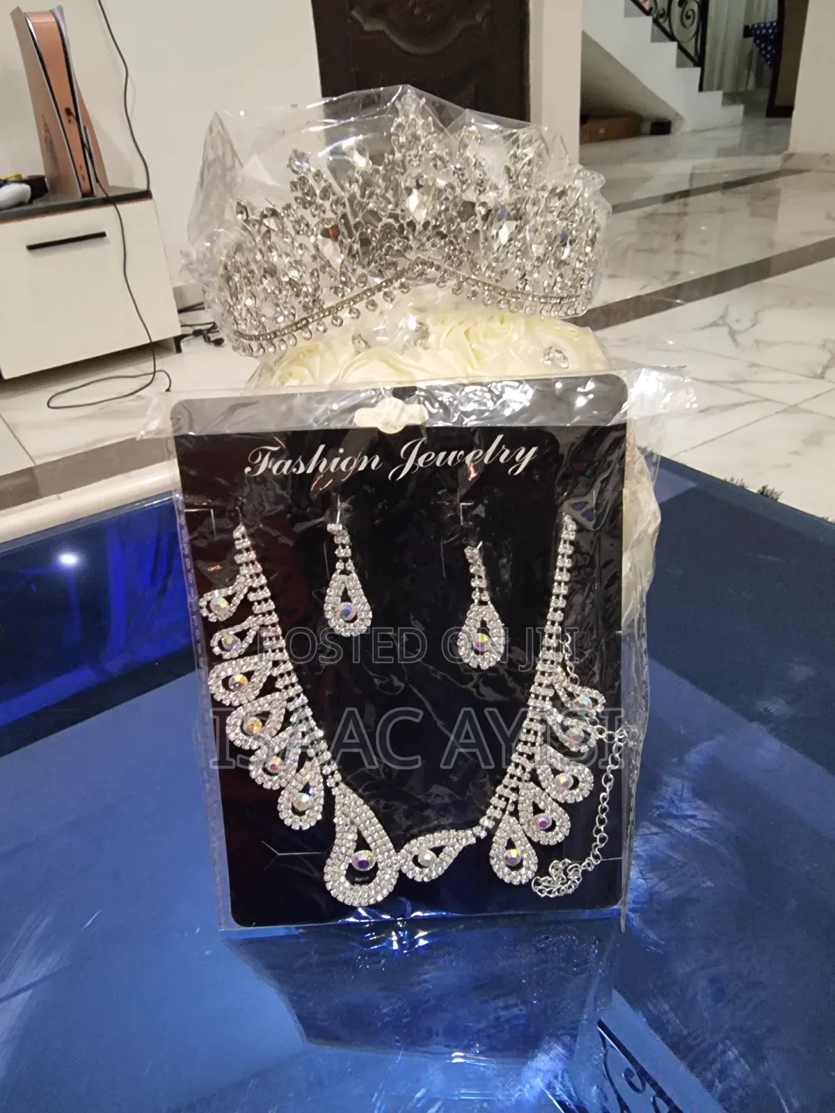 Luxury Crystal Wedding Gown Lace. Straight From Usa.