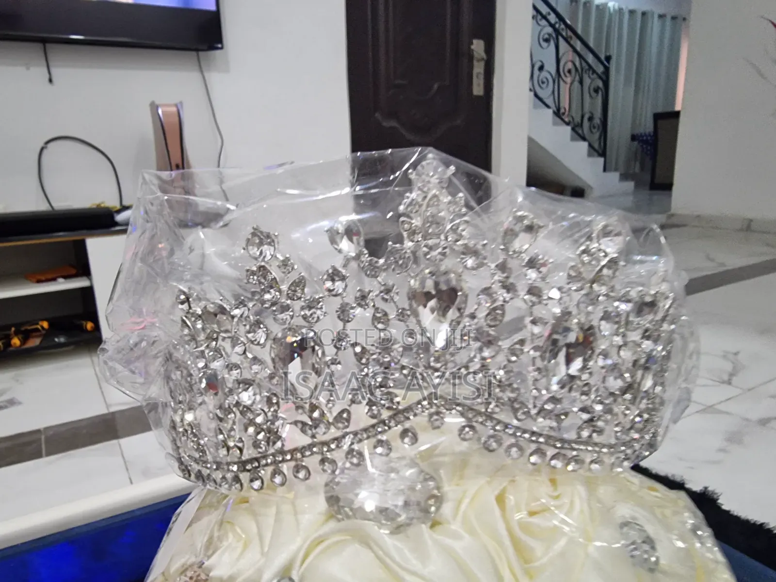 Luxury Crystal Wedding Gown Lace. Straight From Usa.
