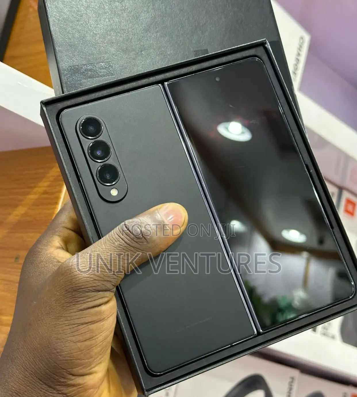 New Samsung Galaxy Z Fold4 256 GB Black