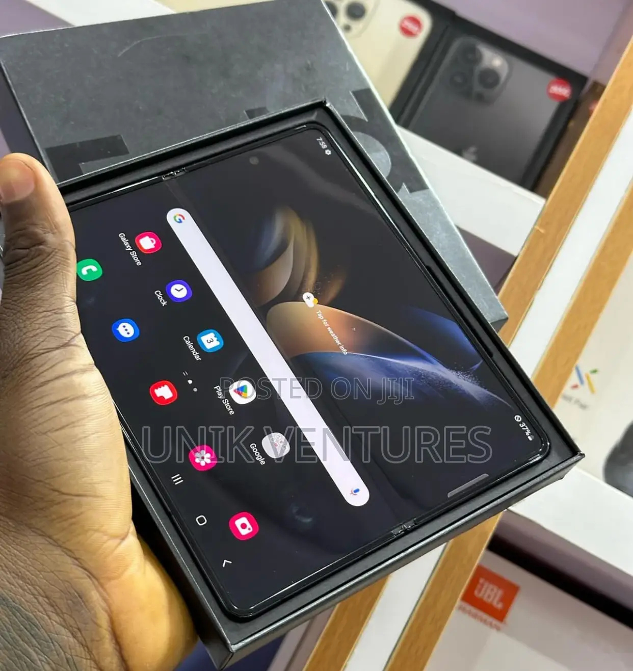 New Samsung Galaxy Z Fold4 256 GB Black