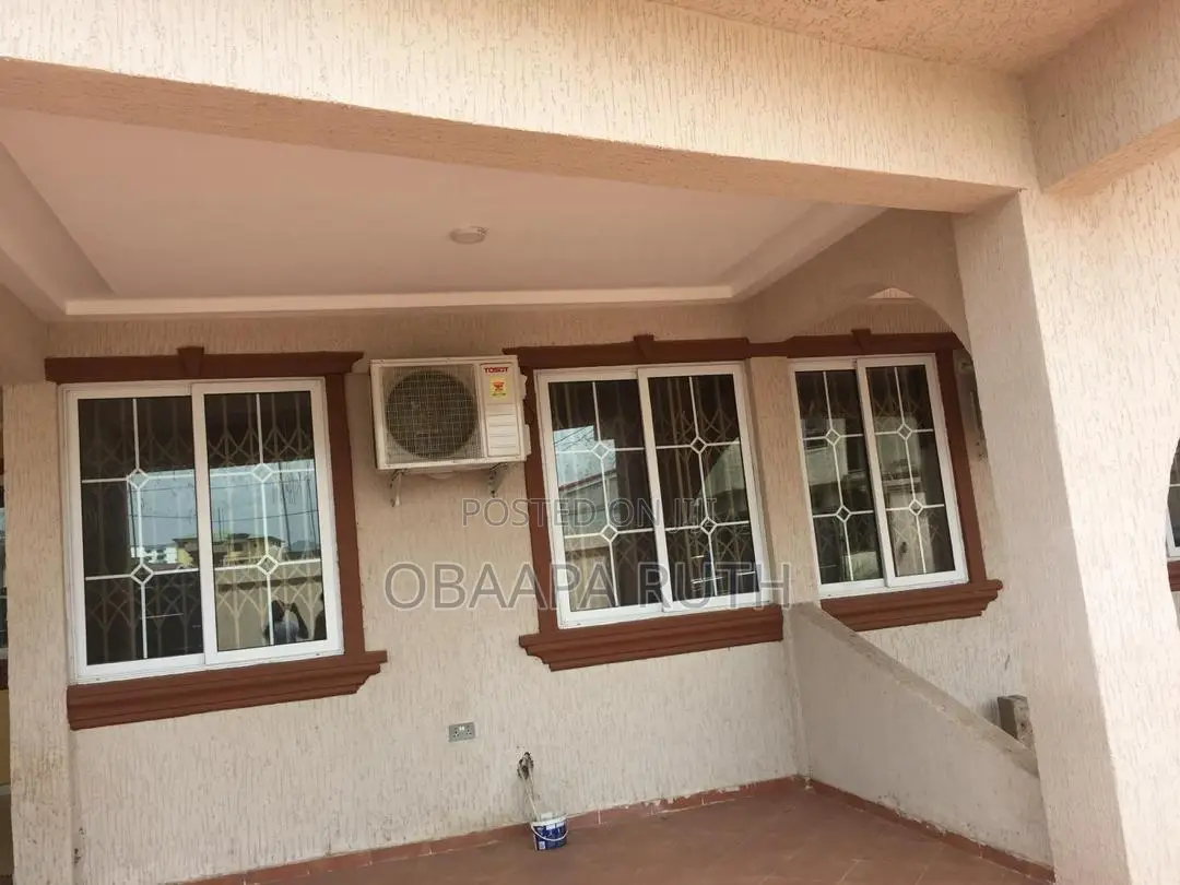 2bdrm Townhouse / Terrace in Ogbojo, East Legon for rent