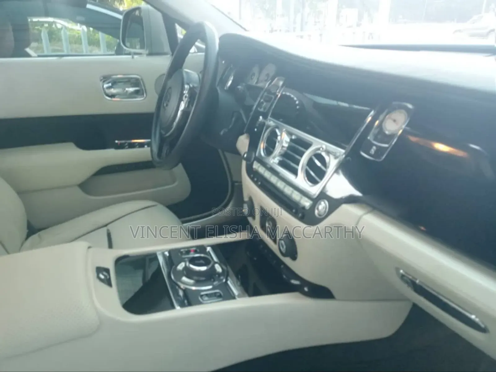 Rolls-Royce Phantom 2017 White