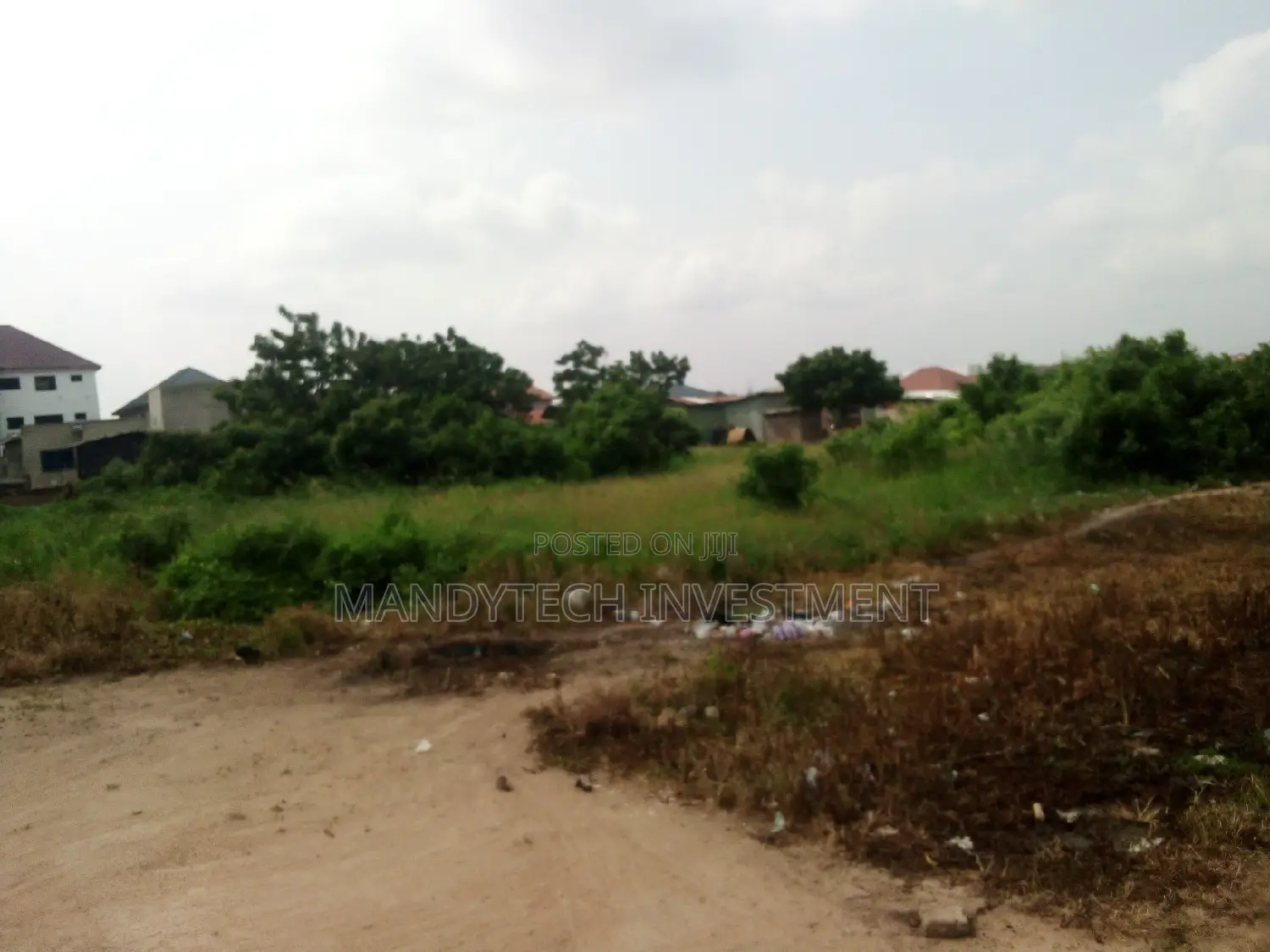 2.5 Ares Of Land@Lakeside