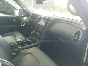 Infiniti QX80 Luxe 2021 Gray