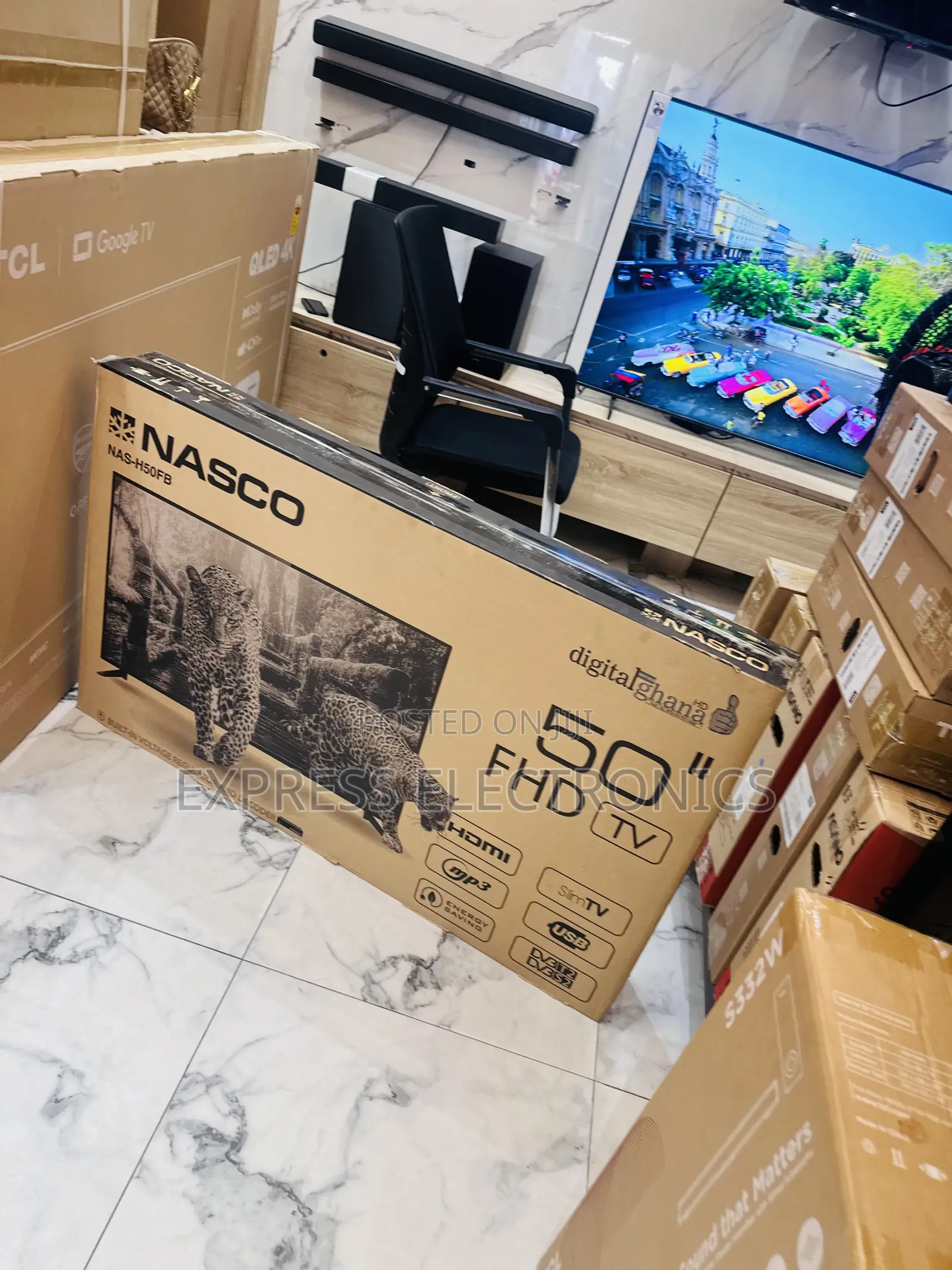 Unreal Display FHD Satellite Nasco 50”