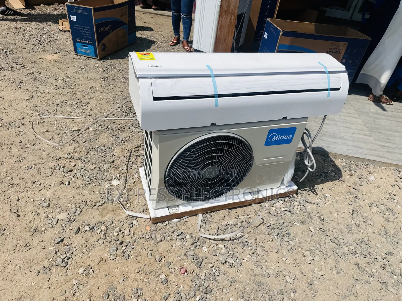 1.5hp Split R410 Gas Midea  