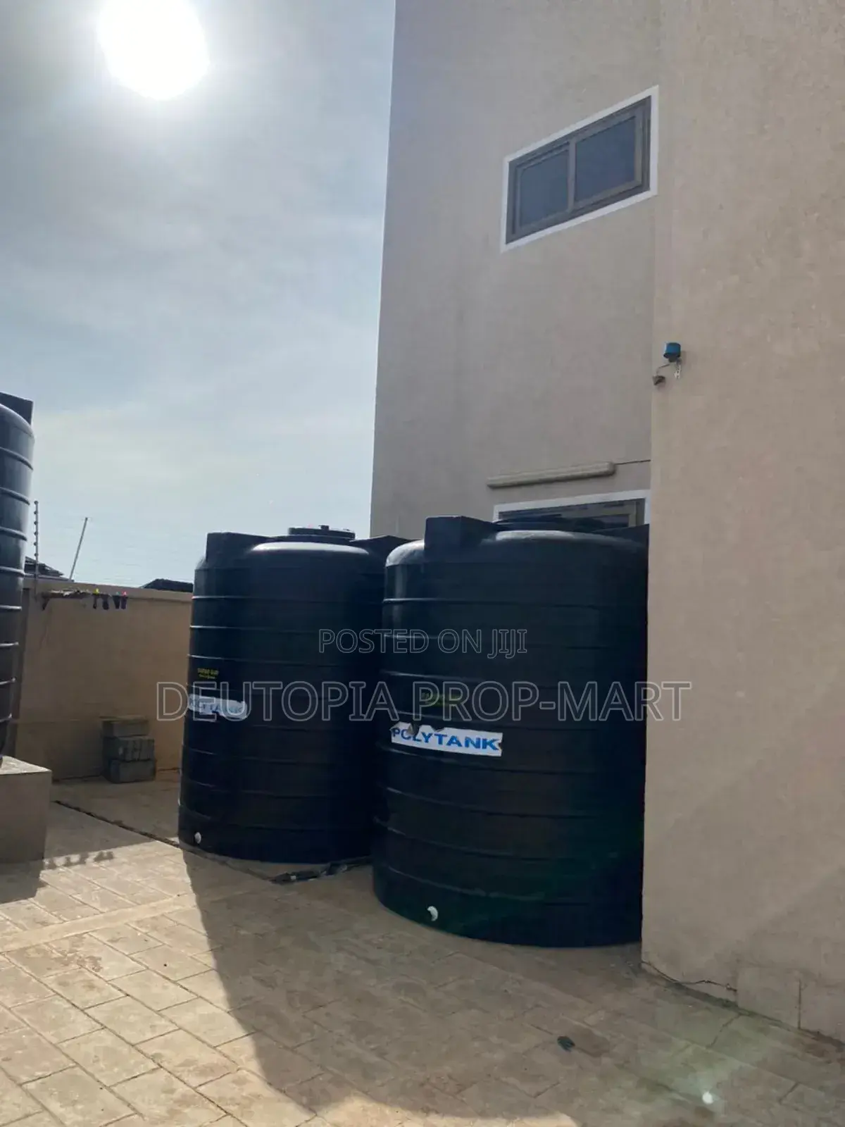 2bdrm Apartment in Palace Mall, Tema Metropolitan for rent