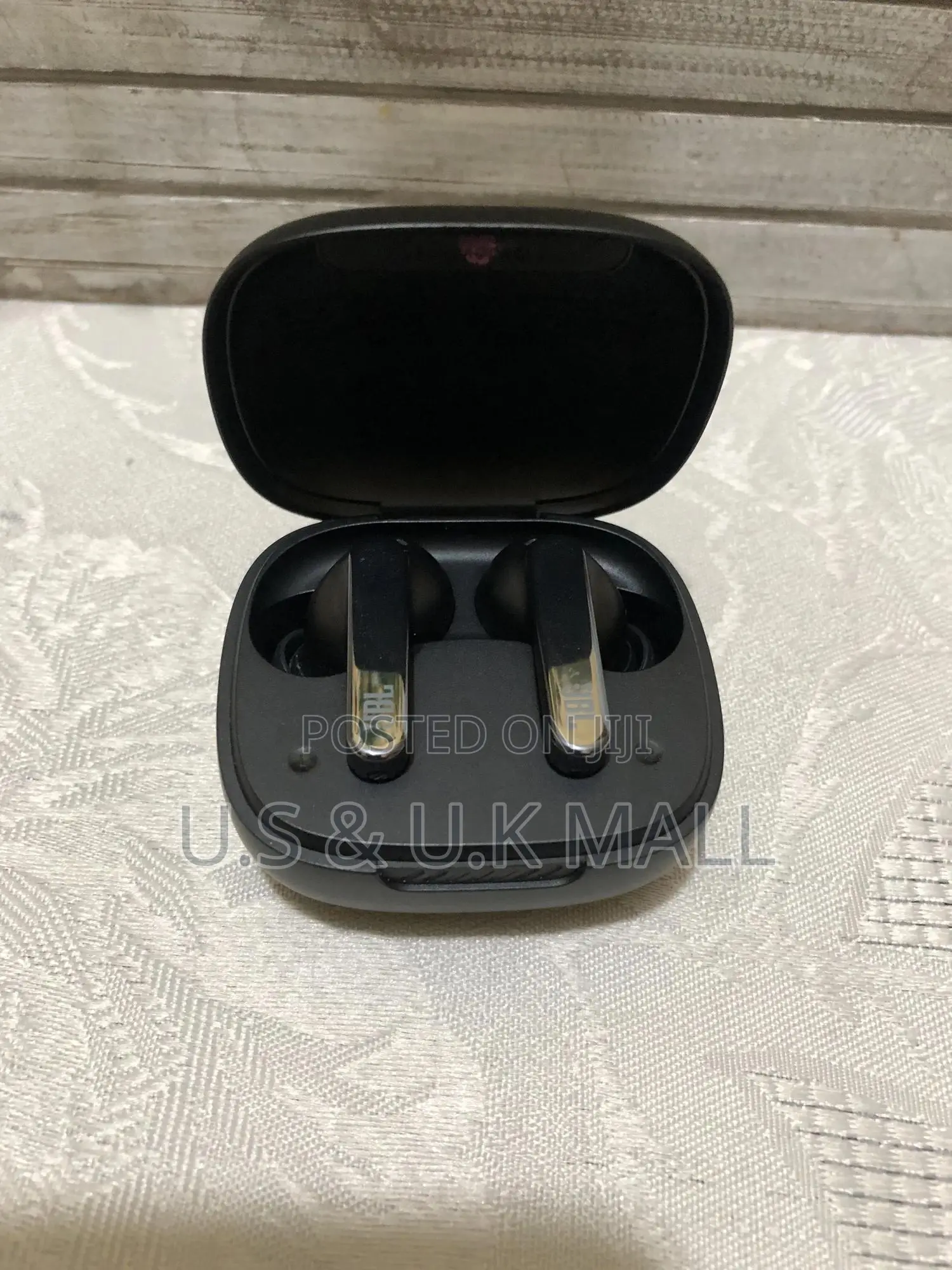 Preowned JBL Earbuds From America in Stock