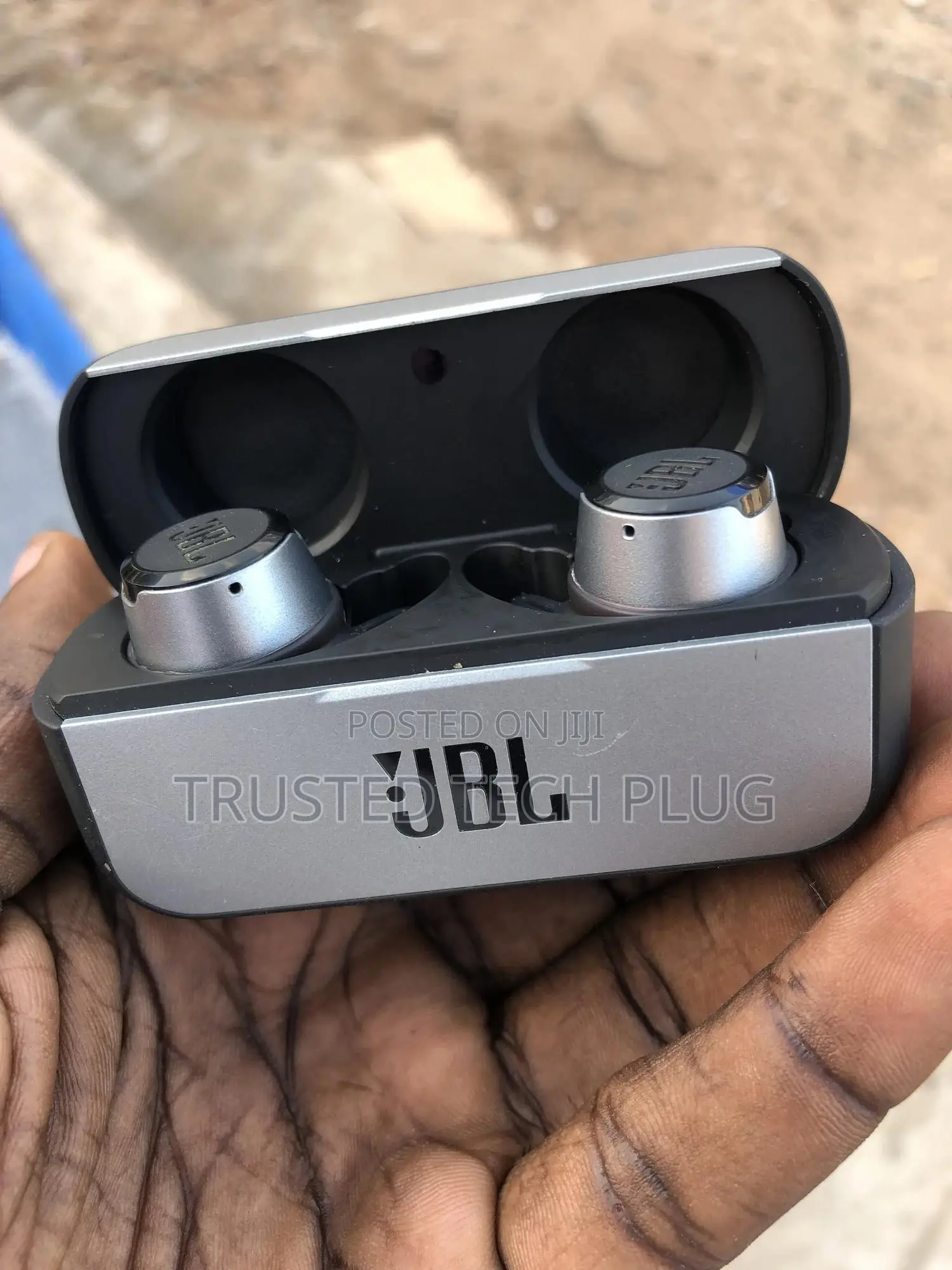 Preowned JBL Earbuds From America in Stock