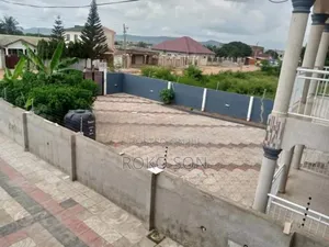 5bdrm Duplex in Dr Roko, Ashomang Estate for rent